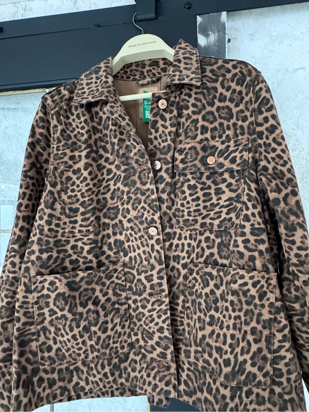 GAP Oversized Leopard Denim Chore
Jacket ( Sold out on line)